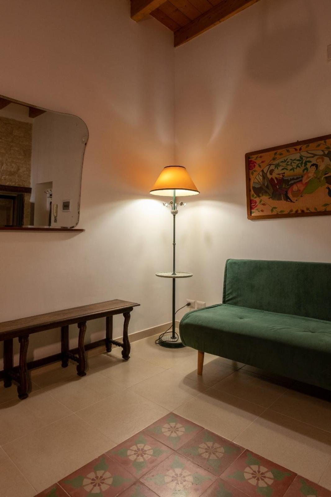 Palazzo Rizzi Dimora Dei Templari Ξενοδοχείο Bitetto Εξωτερικό φωτογραφία