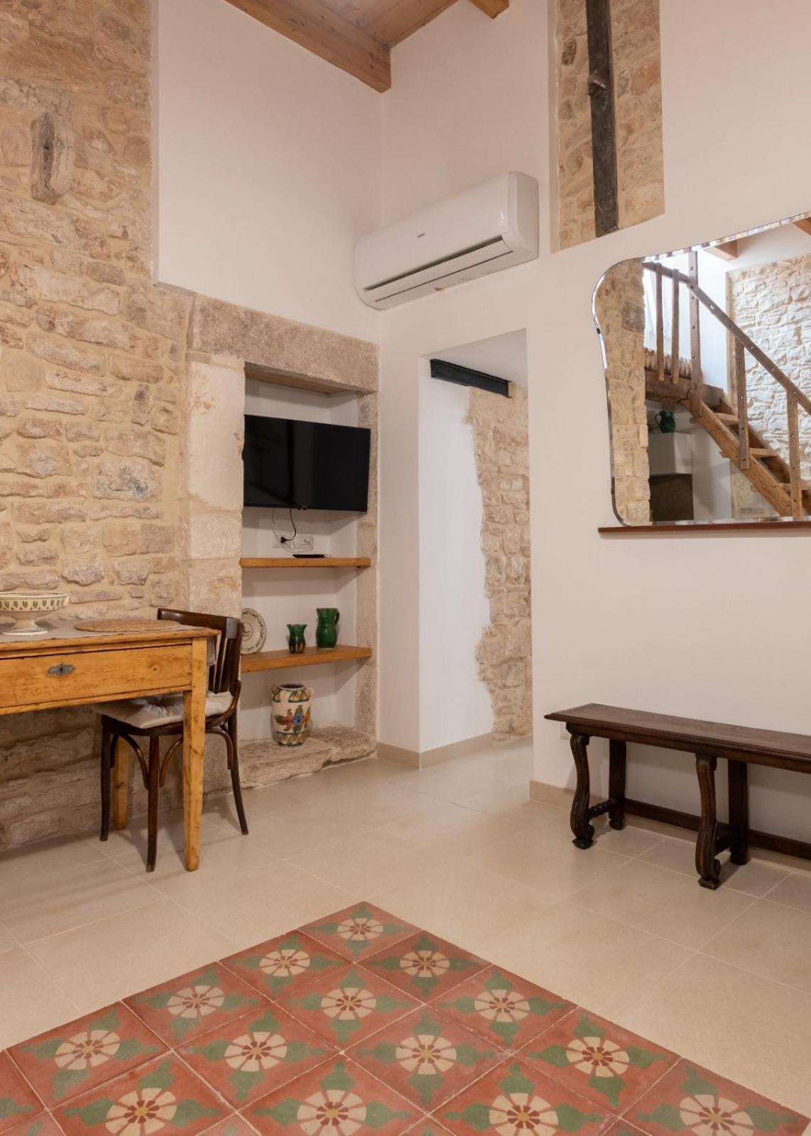 Palazzo Rizzi Dimora Dei Templari Ξενοδοχείο Bitetto Εξωτερικό φωτογραφία