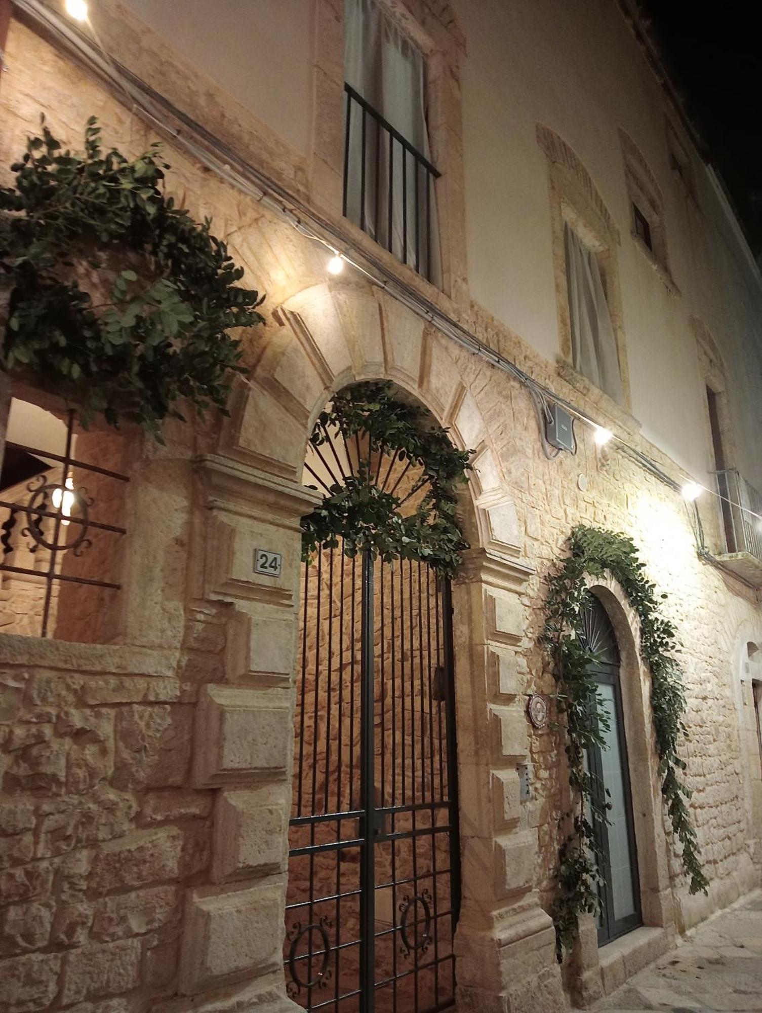 Palazzo Rizzi Dimora Dei Templari Ξενοδοχείο Bitetto Εξωτερικό φωτογραφία